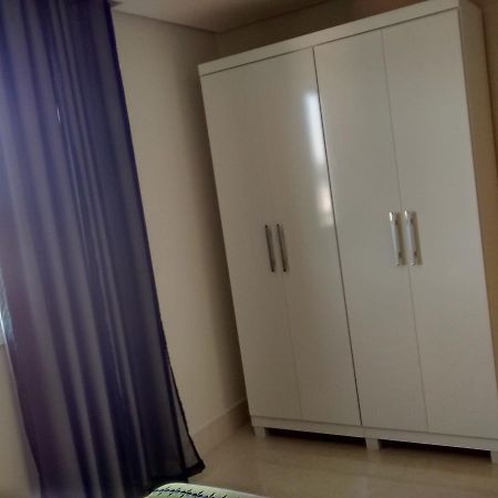 Apartamento A 200 M Da Praia Do Morro Гуарапарі Екстер'єр фото